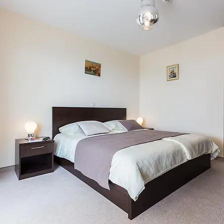 Ljubica בית הארחה 4*