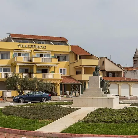 Ljubica Casa de hóspedes Pakoštane