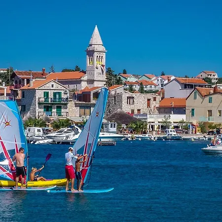 Ljubica פאקוסטאן