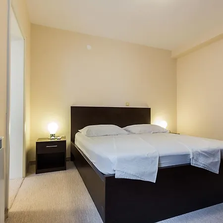 Casa de hóspedes Ljubica 4*