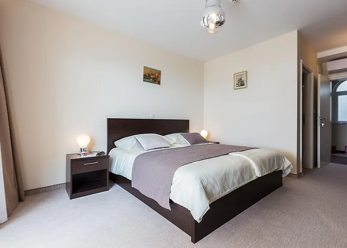 Ljubica بيت ضيافة 4*