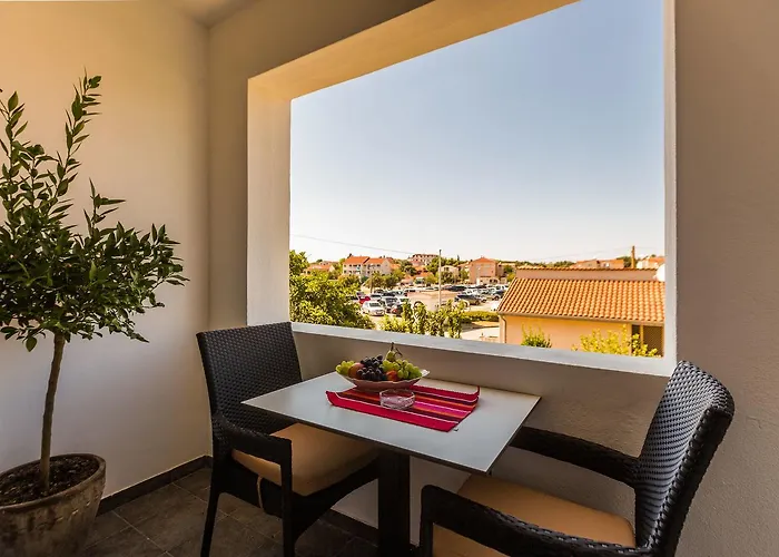 Ljubica بيت ضيافة