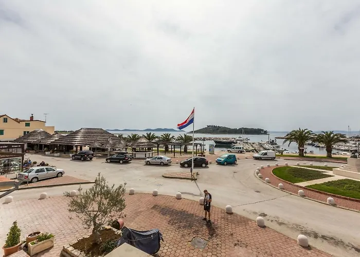 Gostinjska kuća Ljubica Pakostane